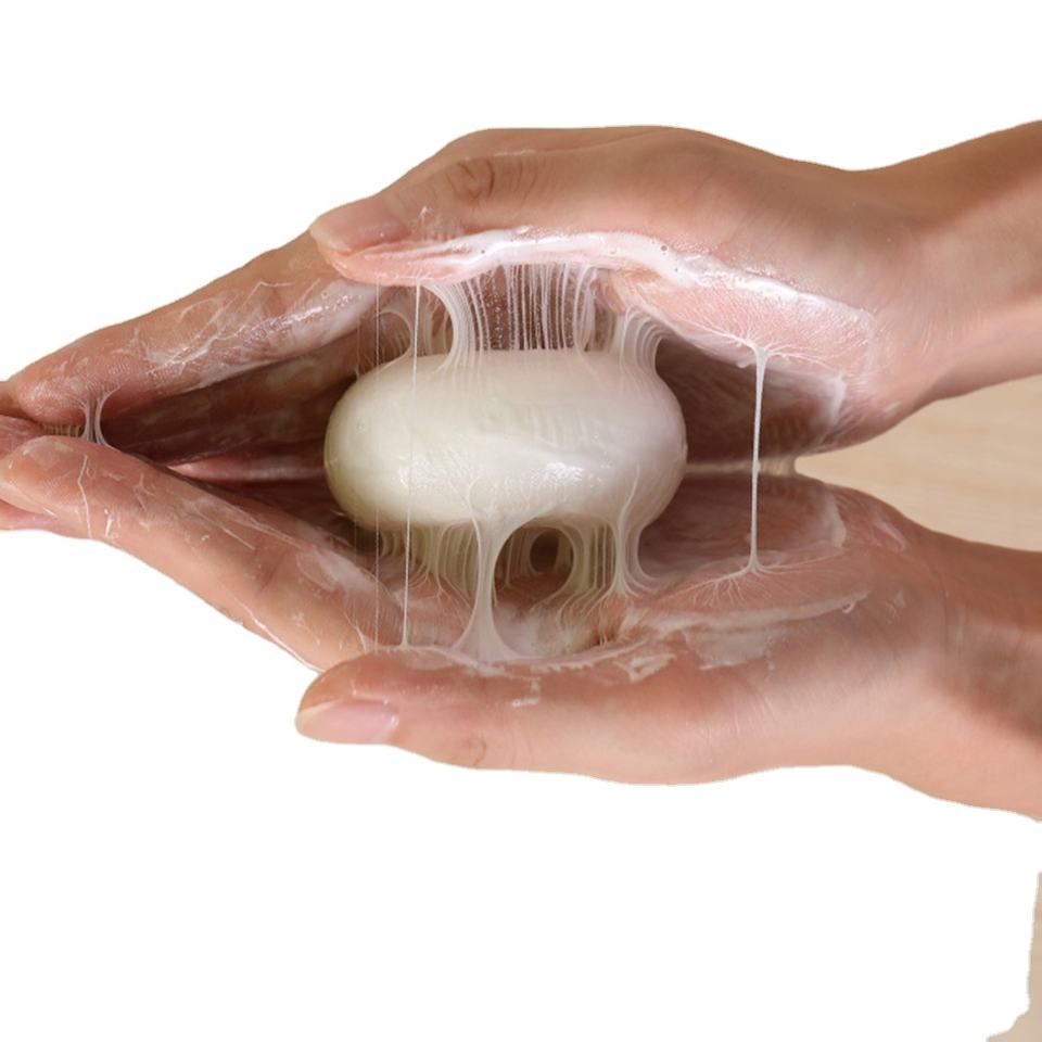 صابون حليب الماعز المرطب والمبيض